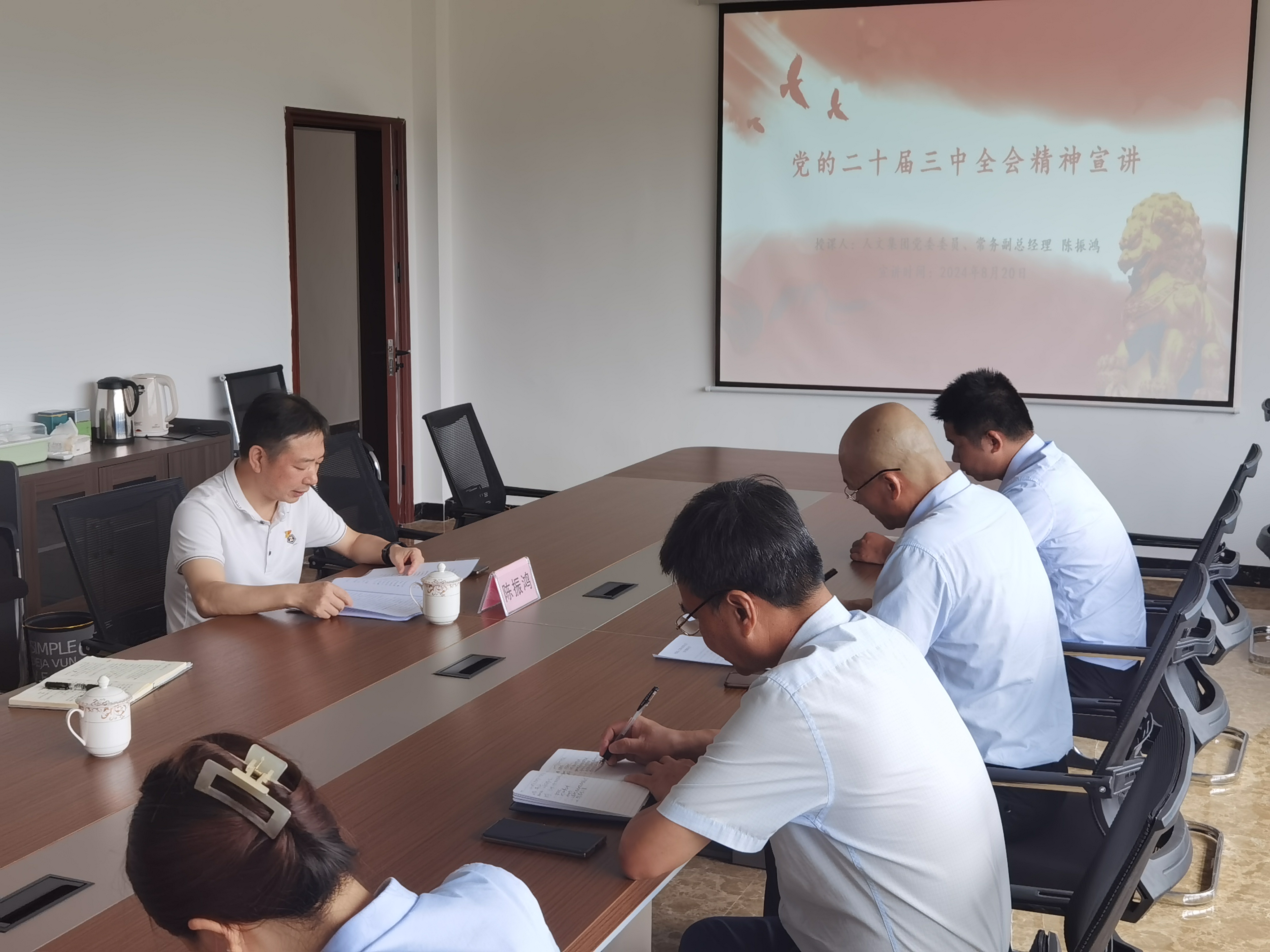cbd9f6c96f7904b189c57a426964615.jpg